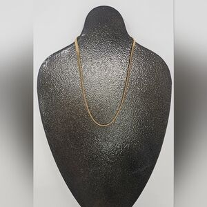 VTG Monet Gold Plated Flat Herringbone 16” Chocker Collar Chain Necklace Signed